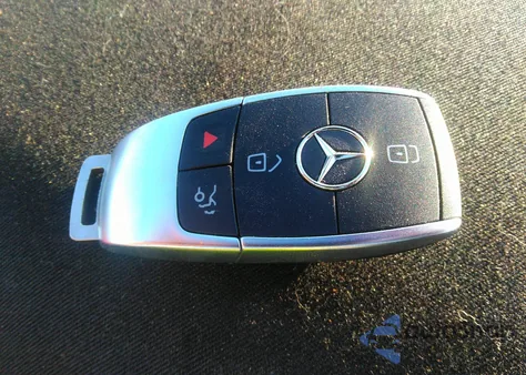 2021 Mercedes-Benz C 300 from USA, damaged, VIN W1KWK8DB6MG100394